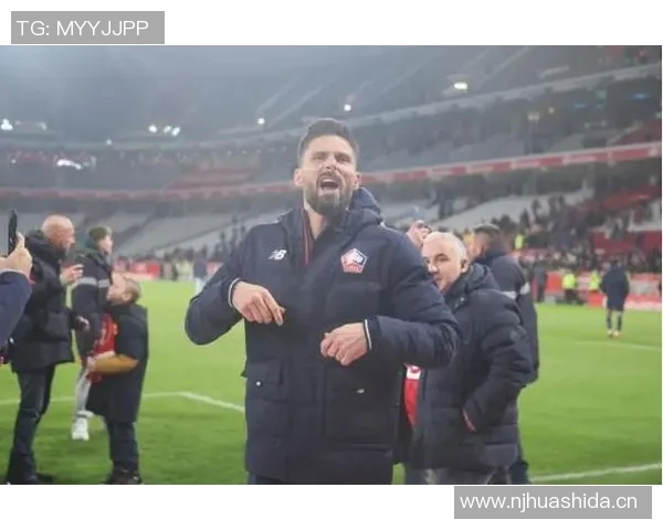 吉鲁打破进球荒助攻破巴黎FC球门重回法甲巅峰状态